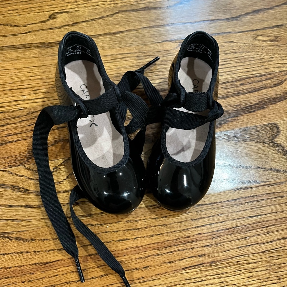 Jr. Tyette Tap Shoe child. Child 6 1/2